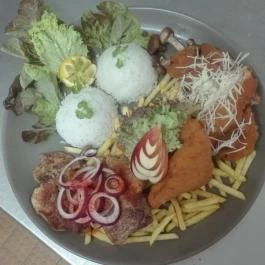 Vaskapu Étterem, Esztergom - Étel/ital