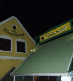 Borbarátok Vendéglő