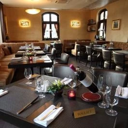 Platán Restaurant & Café Tata - Belső