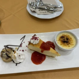 Hasik Hotel, Döbrönte - Vendéglátás