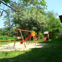 Malomkert Hotel étterme, Nagybörzsöny - Külső kép