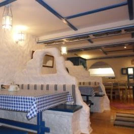 Taverna Zorbas Görög Étterem - Lövőház utca, Budapest - Belső