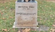 Brunszvik Teréz szobra Martonvásár - Egyéb