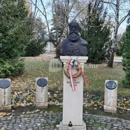 Gróf Batthyány Lajos-mellszobor és Első Független Magyar Kormány tagjai Zalakaros - Egyéb