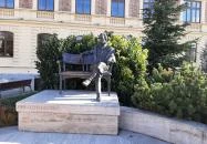 Gróf Festetics György ülőszobra Keszthely