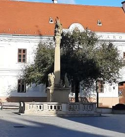 Szentháromság szobor