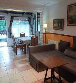 Romantika Vendégházak