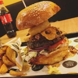 Epic Burger & Bar - Corvin sétány, Budapest - Étel/ital