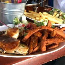 Majorka Kávézó & Söröző Budapest - Étel/ital