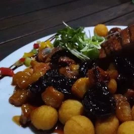 Régi Vigadó, Debrecen - Étel/ital