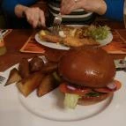 Art Pub Étterem Budapest - Étel/ital