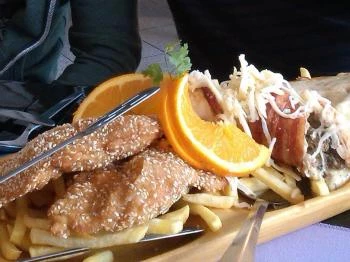 Tuti Étterem, Pizzéria & Rendezvényterem Tököl