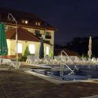 Erzsébet Park Hotel Parádfürdő - Medence/kert