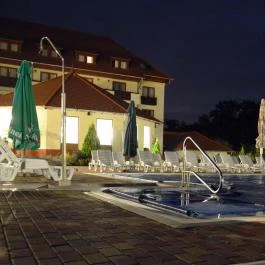 Erzsébet Park Hotel, Parádfürdő - Medence/kert