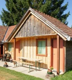 Fazekas Vendégház és Kemping 