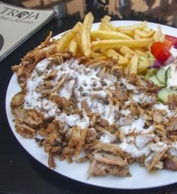 Trója Étterem Kávézó