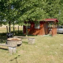 Udvardi-Tanya & Pihenőpark, Kiskunmajsa - Medence/kert