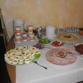 Royal Hotel, Cserkeszőlő - Vendéglátás