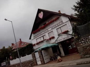 Petrits Mézeskalács Múzeum & Cukrászda Szekszárd