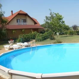 Walzer Étterem & Panzió Velence - Külső kép