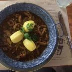 Vakvarjú Vendéglő - Buda Budapest - Étel/ital