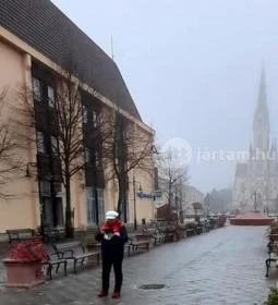 Ibrahim Kávézó, Étterem & Fagylaltozó