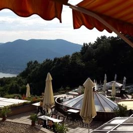 Silvanus Wellness & Konferencia Hotel Visegrád - Medence/kert