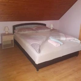 Lotti Vendégház Vonyarcvashegy - Szobák