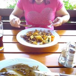 Sörpince Vendéglő & Étterem Gyula - Étel/ital