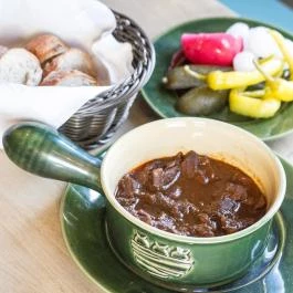 Fióka, Budapest - Étel/ital