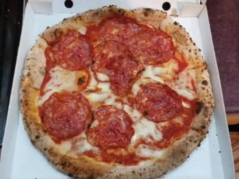 Kemencés Pizza - 18 Budapest