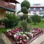 Wellness Hotel Katalin Gyenesdiás - Medence/kert