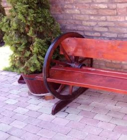 Alcsi Holt-Tisza Étterem