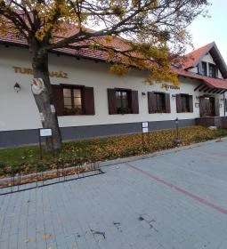 Gróf Esterházy Móric Ökoturisztikai Központ Étterme