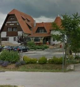 Kádárta Vendéglő Panzió