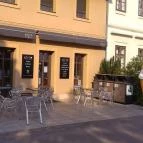 Korzó Coffee Tata - Külső kép