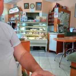 Monostor Cukrászda Zirc - Belső