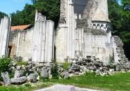 Vértesszentkereszti bencés apátsági templomrom Oroszlány