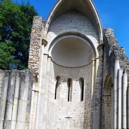 Vértesszentkereszti bencés apátsági templomrom Oroszlány - Egyéb