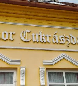 Vikor Cukrászda