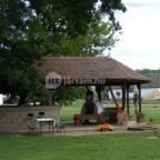 Zichy Park Hotel Bikács - Medence/kert