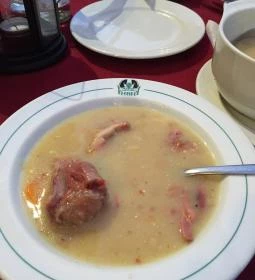 HBH Bajor Sörház & Étterem