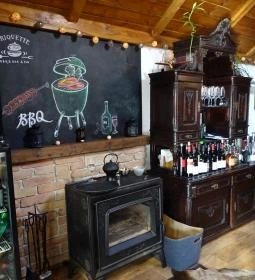 Briquette - BBQ & Bar & Fun