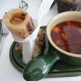 Fióka, Budapest - Étel/ital