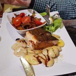 Csokonai Söröző & Étterem Debrecen - Étel/ital