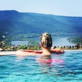 Silvanus Wellness & Konferencia Hotel Visegrád - Medence/kert