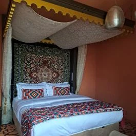 Mesés Shiraz Hotel, Egerszalók - Szobák