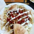 Avia benzinkút és burgerező Öcsöd - Étel/ital