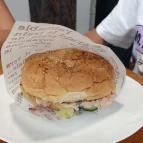 Avia benzinkút és burgerező Öcsöd - Étel/ital