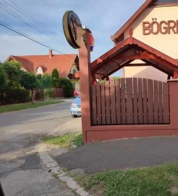 Bögre Csárda Étterem